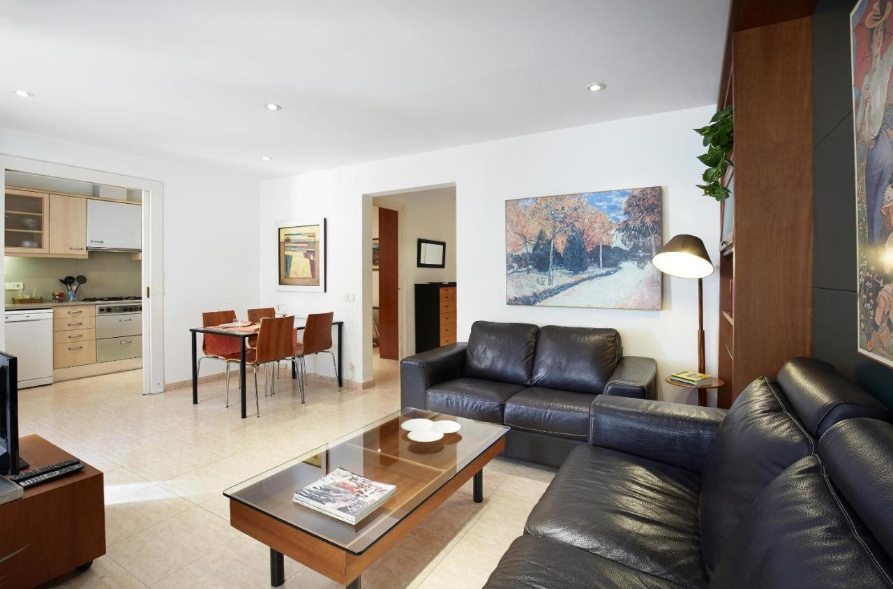 Apartamentos Calvet Барселона Экстерьер фото