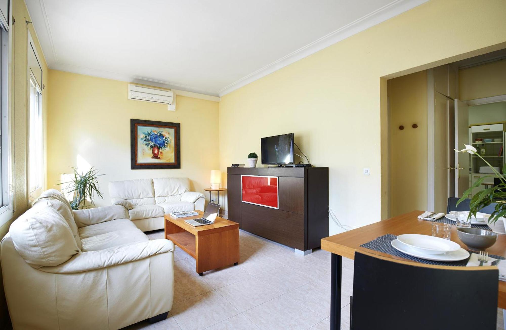 Apartamentos Calvet Барселона Экстерьер фото