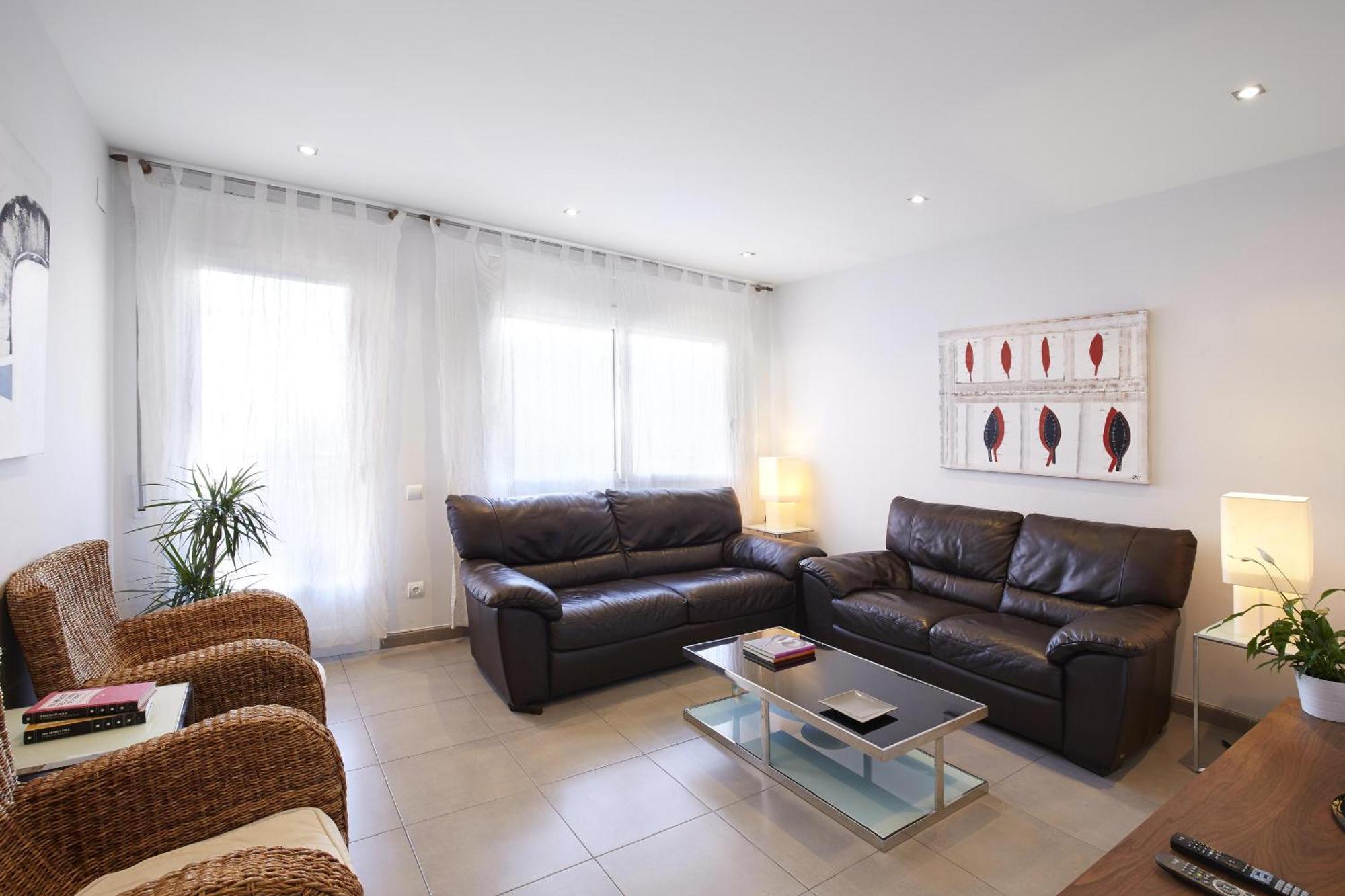 Apartamentos Calvet Барселона Экстерьер фото